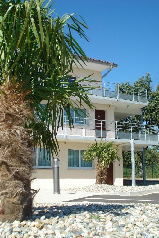 Hotel La Palmeraie Cornebarrieu Esterno foto